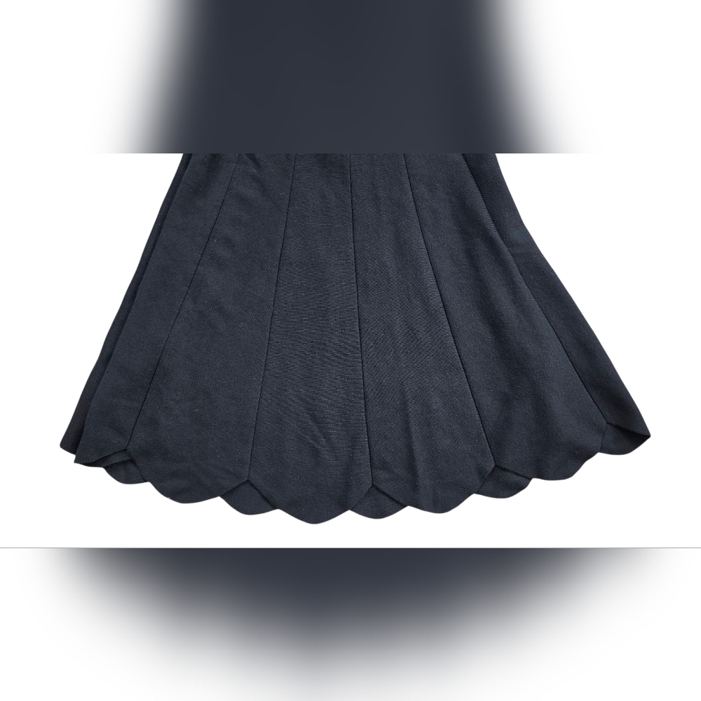 Olivia & Grace Medium Black Scalloped Hem Skirt NWT​ Quiet Luxury - Picture 7 of 9